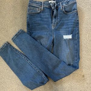 Size 27 Forever 21 medium blue ripped jeans